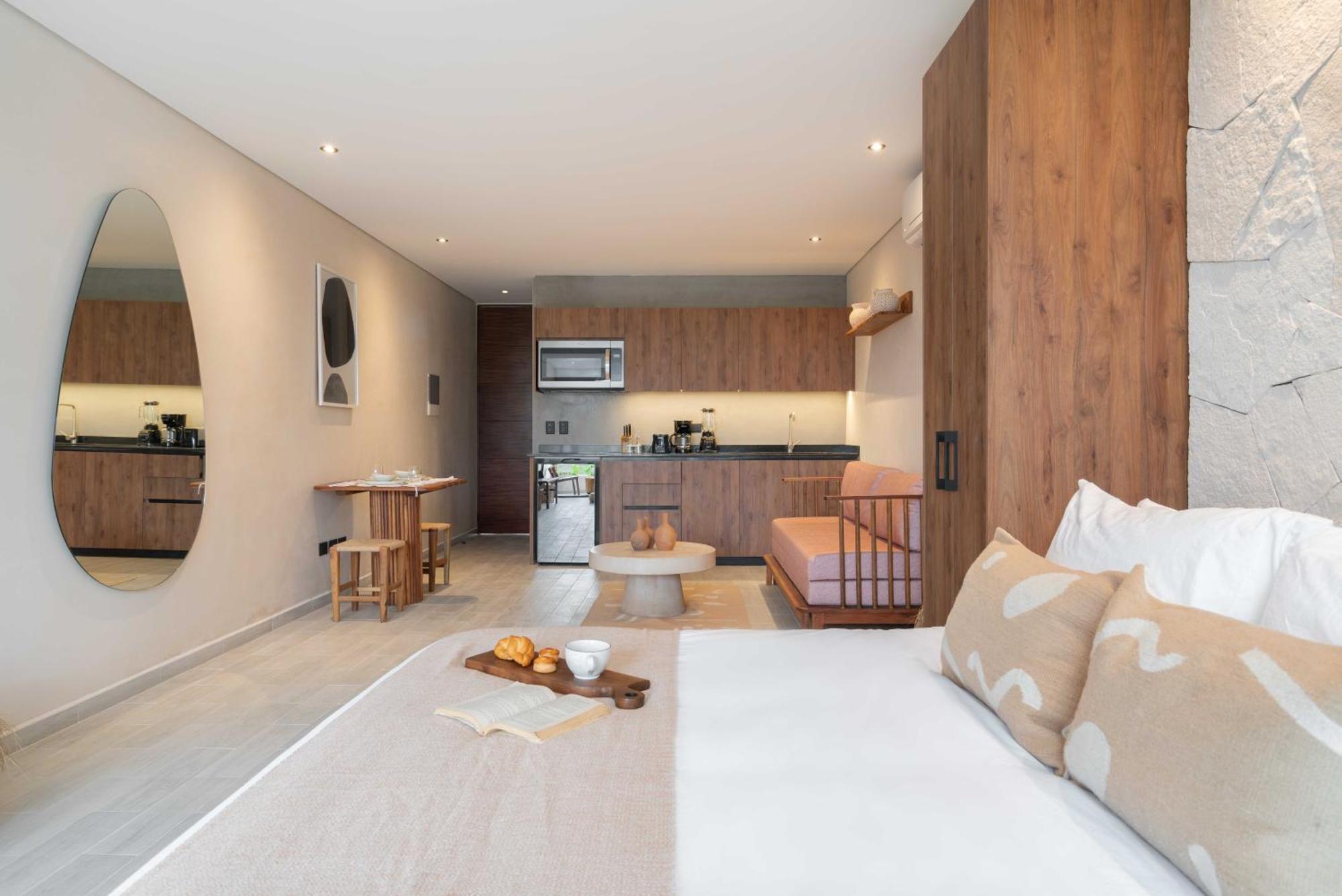 Jade Apartment